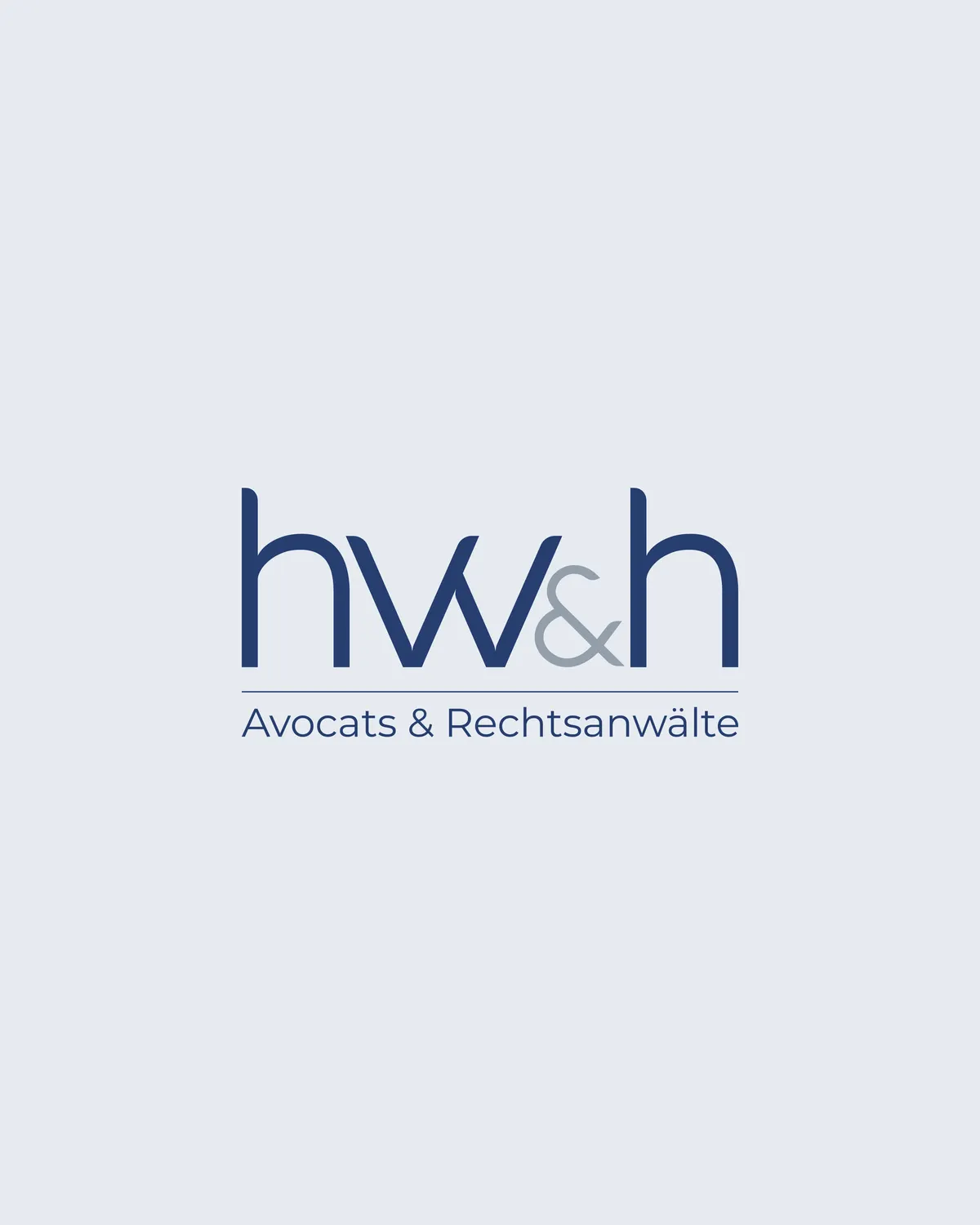 Logo hw&h Avocats & Rechtsanwälte, bleu marine sur fond gris clair