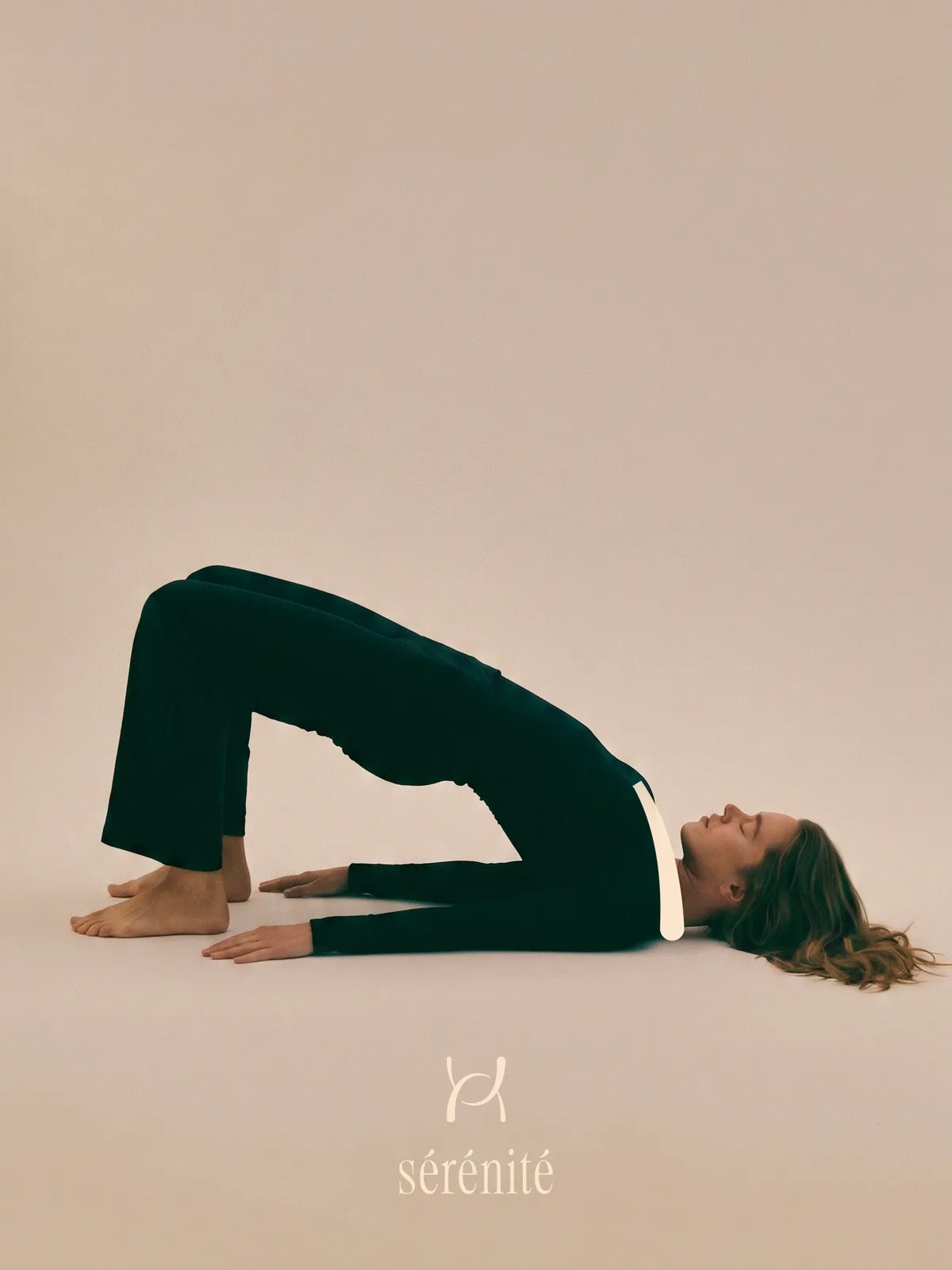 Affiche Holistic House « sérénité » : femme en posture du pont