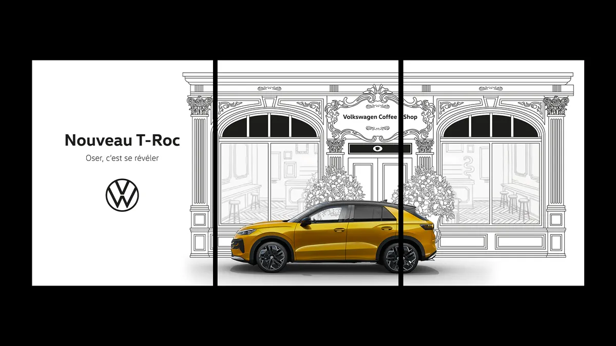 Triptyque de la campagne Nouveau T-Roc, la voiture devant la façade illustrée